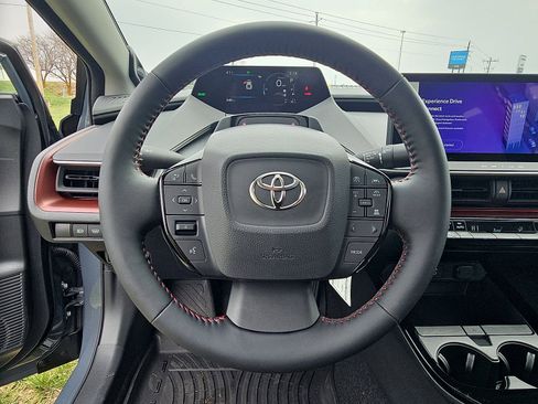 New 2026 Toyota Prius Plug-In Hybrid FWD image 17