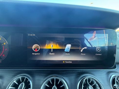 Used 2018 Mercedes-Benz E 400 4MATIC Cabriolet image 25