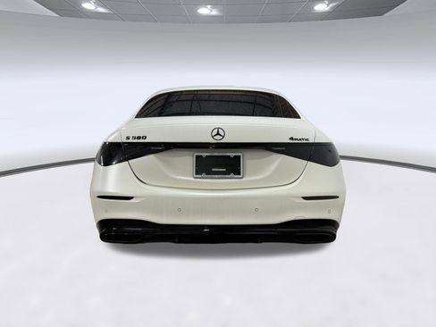 Used 2023 Mercedes-Benz S 580 4MATIC Sedan w/ AMG Line image 9
