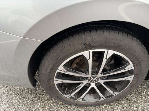 Used 2024 Volkswagen Jetta Sport image 16