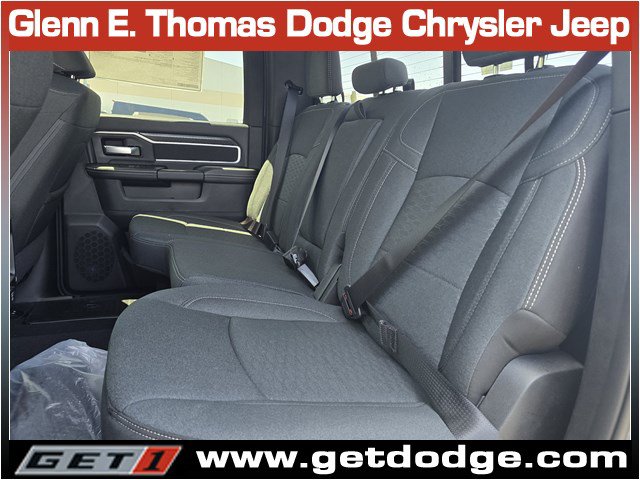 New 2026 RAM 2500 Big Horn AWD/4WD image 12