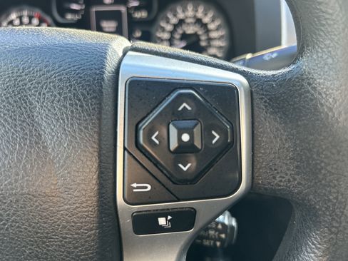 Used 2018 Toyota Tundra SR5 w/ TRD Off Road Package image 18