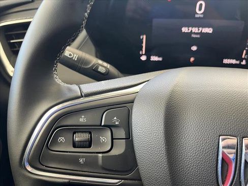 Used 2025 Buick Encore GX Preferred image 18