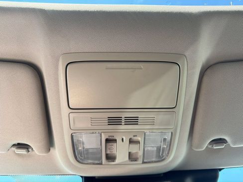 Used 2019 Honda Accord EX-L image 33