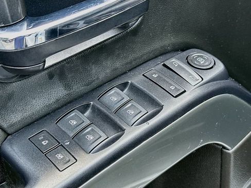 Used 2019 Chevrolet Silverado 1500 LT AWD/4WD image 7