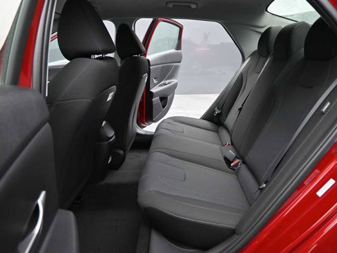 New 2026 Hyundai Elantra SE image 14