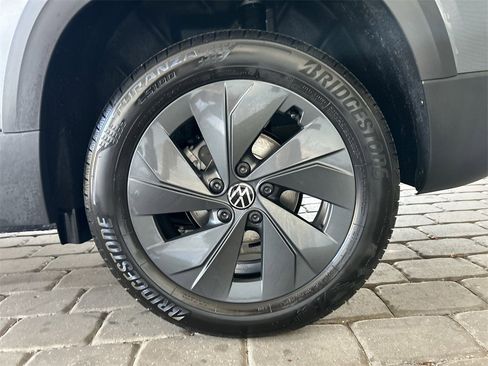 New 2026 Volkswagen Taos S image 39