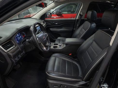 Used 2021 GMC Acadia Denali w/ Denali Ultimate Package image 3