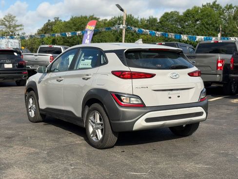 Used 2023 Hyundai Kona SE FWD image 7