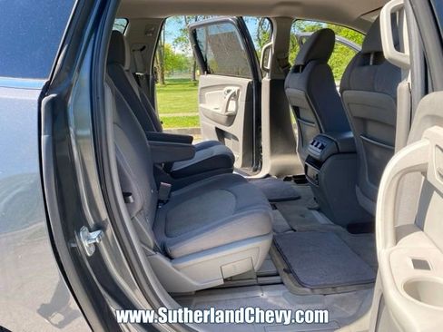 Used 2011 Chevrolet Traverse LT w/ Personal Connectivity Package FWD image 30