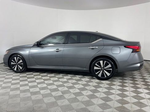 Used 2020 Nissan Altima 2.5 SL FWD image 3