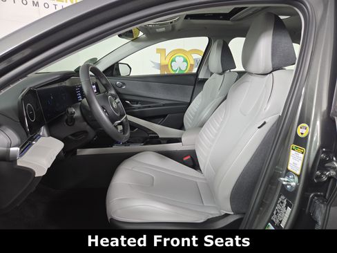 Used 2025 Hyundai Elantra Limited FWD image 11