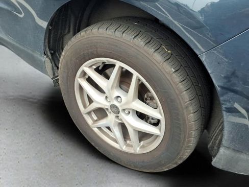 Used 2024 Ford Edge SEL w/ Convenience Package image 17