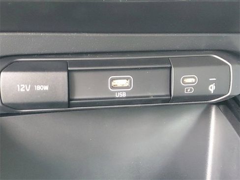 New 2025 Kia Niro Wind w/ Wind Preserve Package image 31