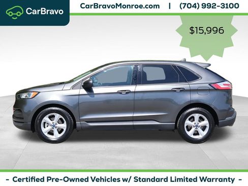 Used 2020 Ford Edge SE w/ Cargo Accessory Package FWD image 2