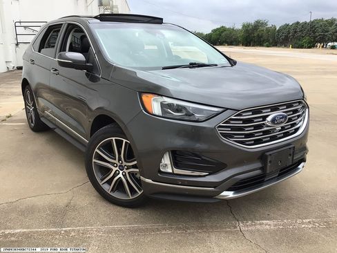 Used 2019 Ford Edge Titanium image 4
