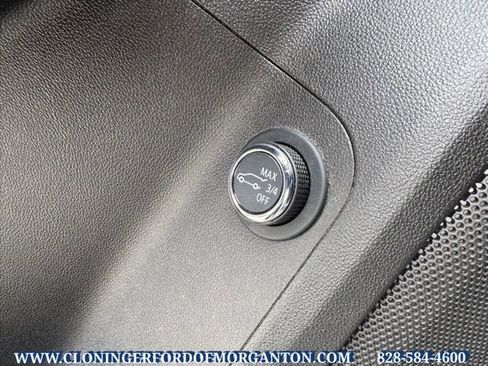 Used 2022 GMC Acadia SLE w/ Driver Convenience Package image 25