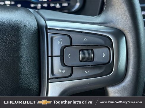 Used 2023 Chevrolet Suburban Premier image 14