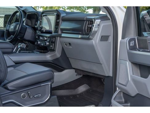 Used 2022 Ford F150 Lariat w/ Equipment Group 502A High image 10