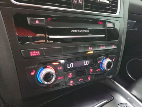 Used 2016 Audi SQ5 Premium Plus w/ Technology Package image 30