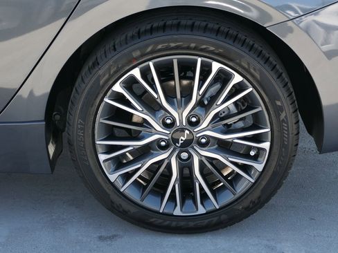 Used 2024 Kia Forte GT-Line FWD image 9