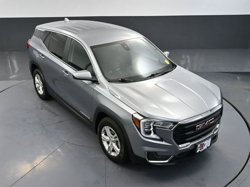 Used 2024 GMC Terrain SLE image 55