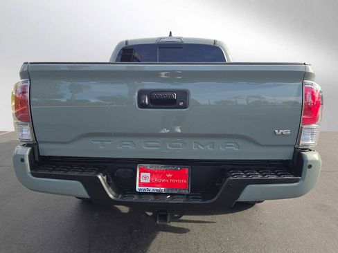 Certified 2022 Toyota Tacoma TRD Off-Road image 3