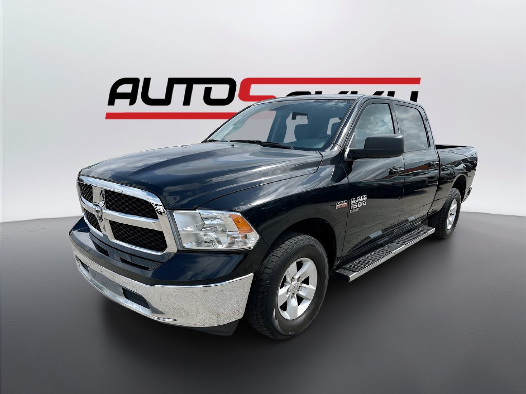 Used 2021 RAM 1500 Classic SLT AWD/4WD image 3
