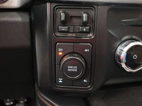 Used 2024 Ford F250 Platinum AWD/4WD image 30