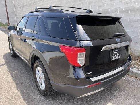 Used 2023 Ford Explorer XLT w/ Equipment Group 202A AWD/4WD image 6