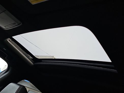 Used 2023 Honda CR-V Sport Touring image 15