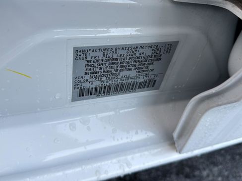 Used 2025 Nissan Sentra SV image 35