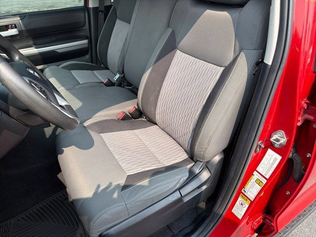 Used 2015 Toyota Tundra SR5 w/ TRD Off Road Package AWD/4WD image 16