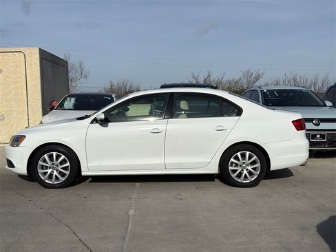 Used 2014 Volkswagen Jetta SE image 7
