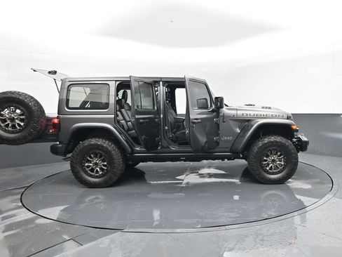 Used 2021 Jeep Wrangler Unlimited Rubicon w/ Dual Top Group AWD/4WD image 31
