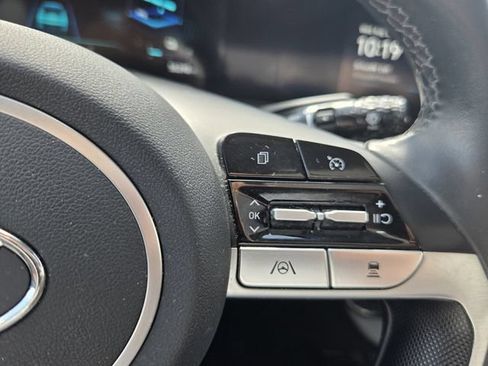 Used 2023 Hyundai Elantra Limited FWD image 25