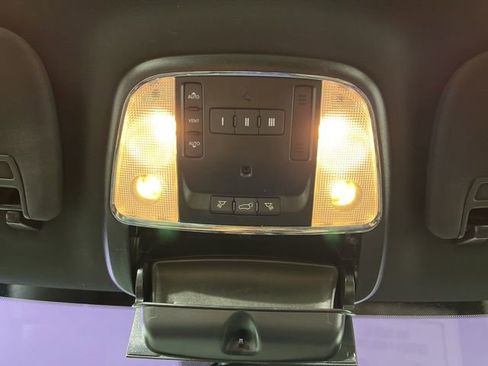 Used 2020 Jeep Grand Cherokee Limited image 36