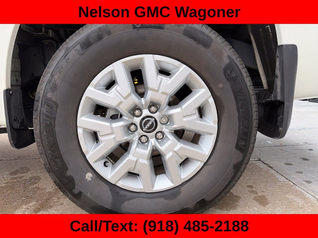 Used 2023 Nissan Frontier SV w/ SV Convenience Package RWD image 45