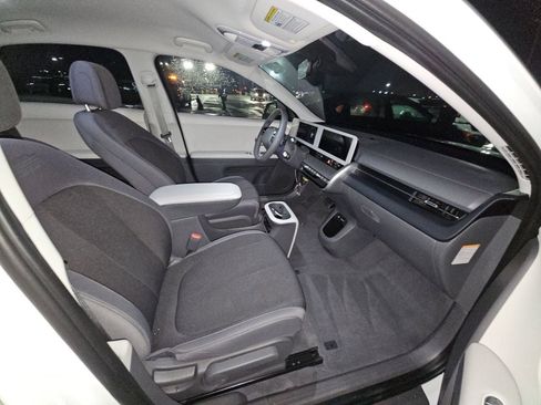 Certified 2024 Hyundai Ioniq 5 SEL image 8