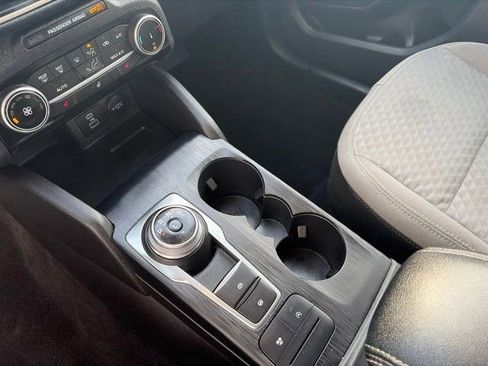 Used 2022 Ford Escape SE w/ Cold Weather Package AWD/4WD image 26