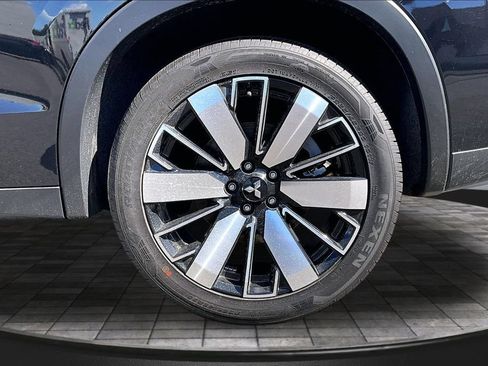New 2026 Mitsubishi Outlander SE AWD/4WD image 11