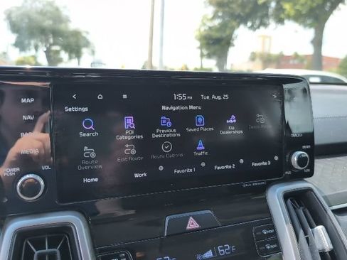 Used 2022 Kia Sorento S FWD image 16