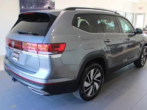Used 2025 Volkswagen Atlas SE FWD image 20