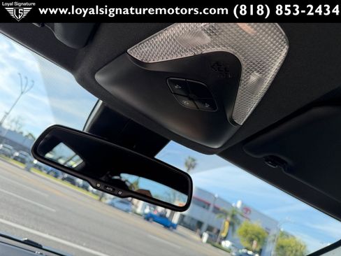 Used 2018 Toyota C-HR XLE image 28