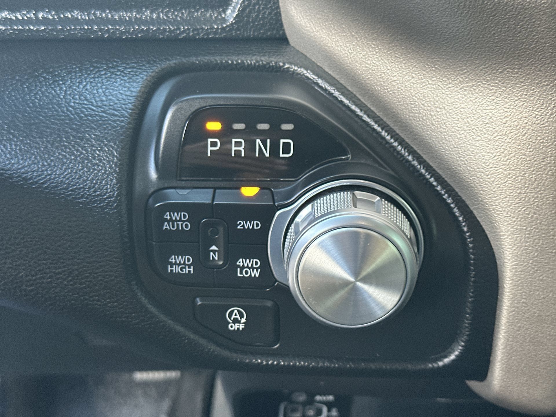 Used 2020 RAM 1500 Laramie AWD/4WD image 27