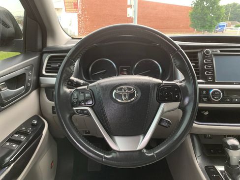 Used 2016 Toyota Highlander Limited AWD/4WD image 29