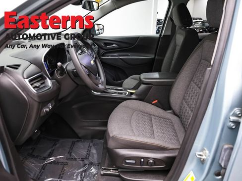 Used 2022 Chevrolet Equinox LT FWD image 13