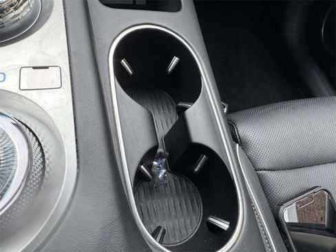 Certified 2024 Genesis GV70 2.5T Advanced w/ Advanced Package image 27