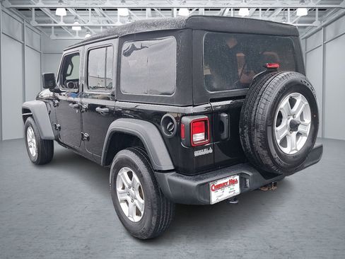 Certified 2021 Jeep Wrangler Unlimited Sport image 3