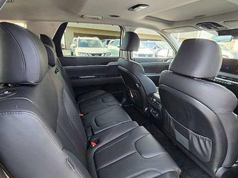 Certified 2025 Hyundai Palisade SEL FWD image 16